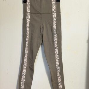 Athleta Serene 7/8 Leggings in Gray